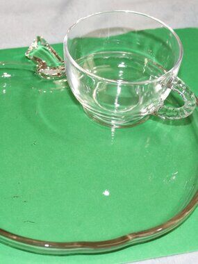 Vintage Hazel Atlas Apple shaped glass lunch plate with cup. Set of 8.